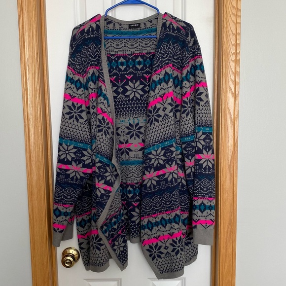 torrid Sweaters - Torrid Open Front Snowflake Print Waterfall Cardigan
